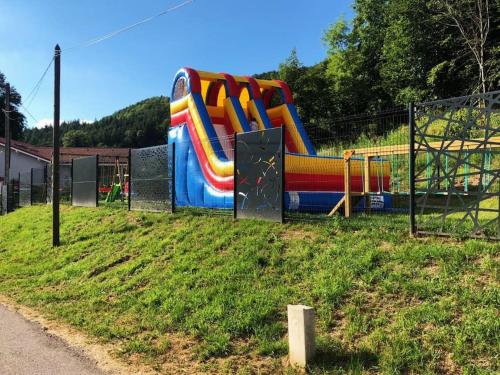 Les Rupéennes des Ballons, Maison Cerf, SPA Petanque ground, private playground, in the heart of the Vosges mountains!