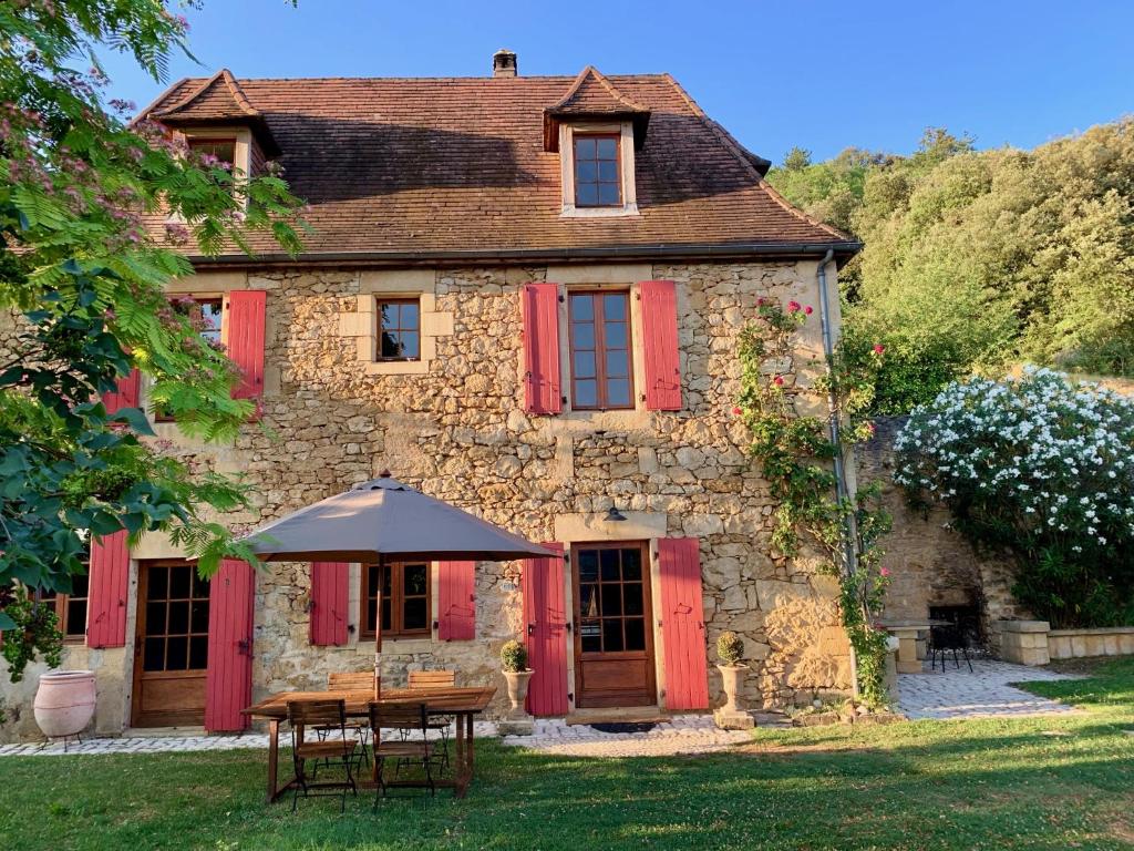 Maison de vacances Les Volets Rouges Lieu Dit Pinel 24220 Bézenac