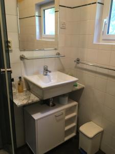 Maison de vacances Liebevoll restauriertes Blockhaus Straße der Jugend 96 14621 Siedlung Schönwalde Brandebourg