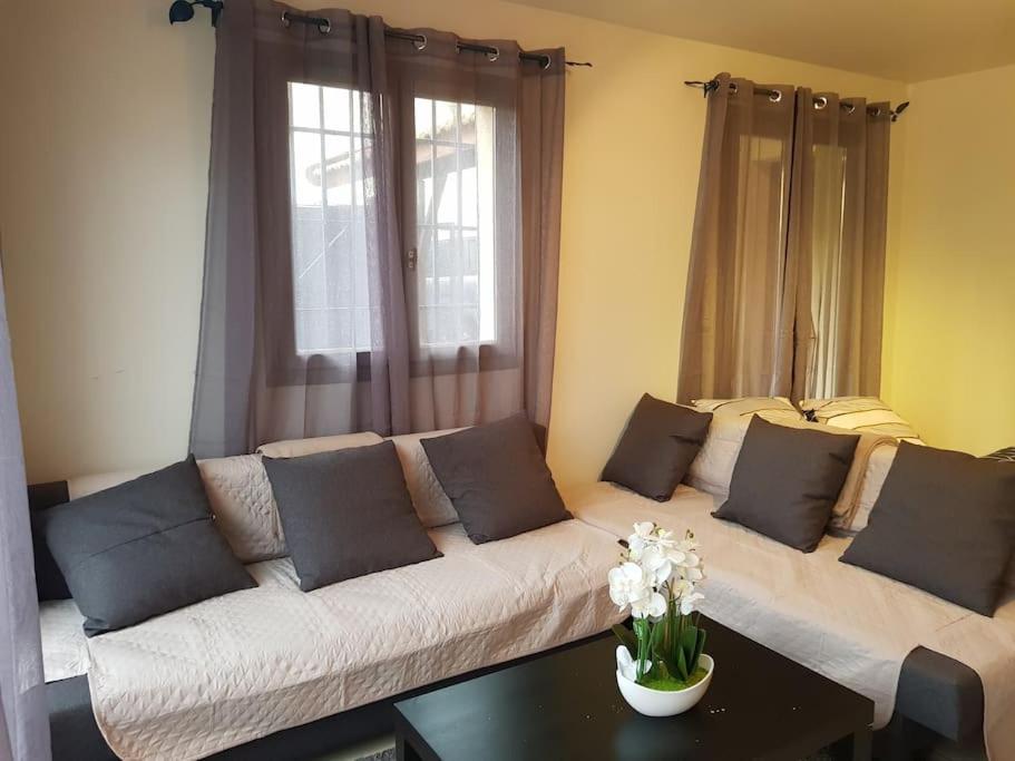 Maison de vacances LIKEHOME - Maison individuelle proche PARIS 6 Avenue Guiard 93380 Pierrefitte-sur-Seine