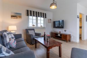Maison de vacances Lille Dröm Reetdachhaus Lille Dröm Gräftendiek 15 25826 Brösum Schleswig-Holstein