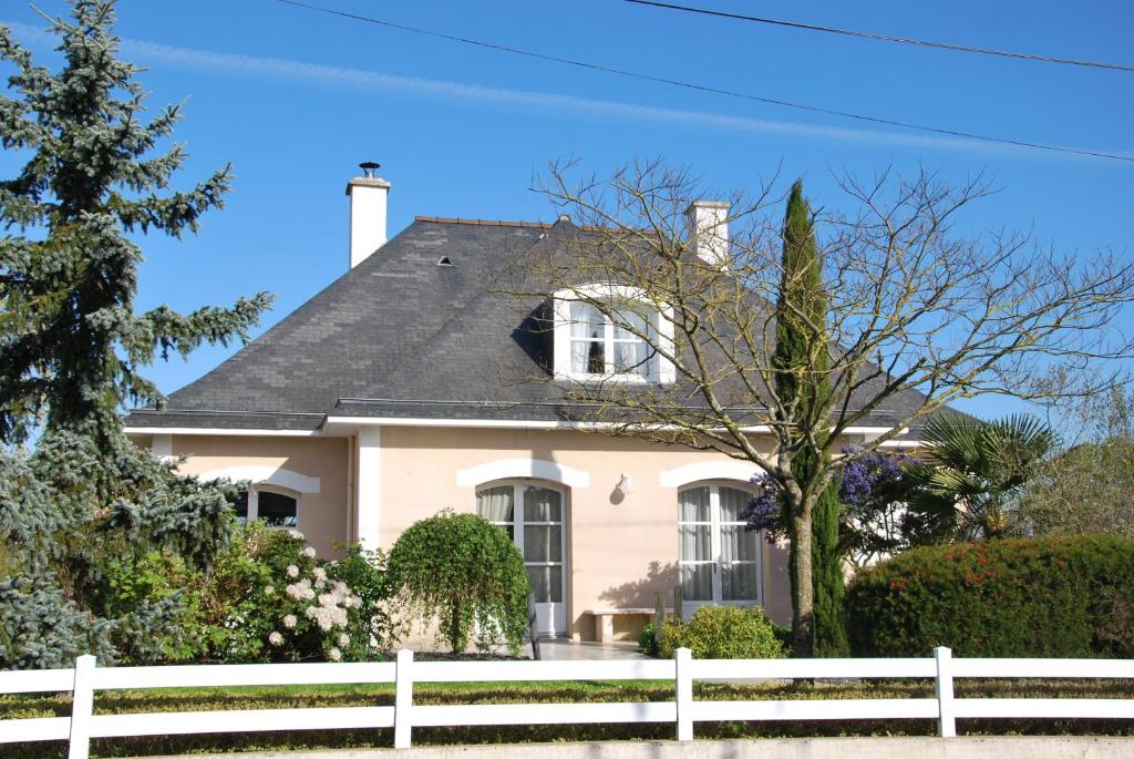 Location maison Le Mans - Parking gratuit - CEMIMA 72000 Le Mans