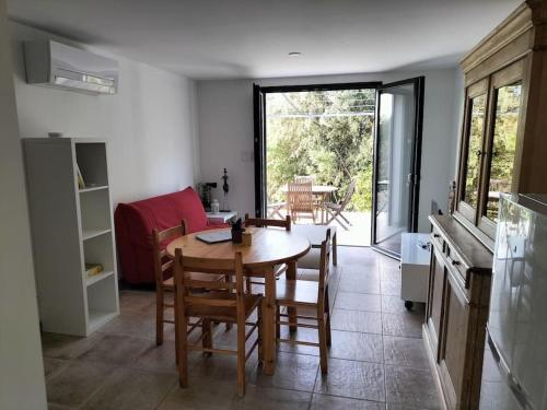 Logement indépendant, Quartier calme, Haut Var
