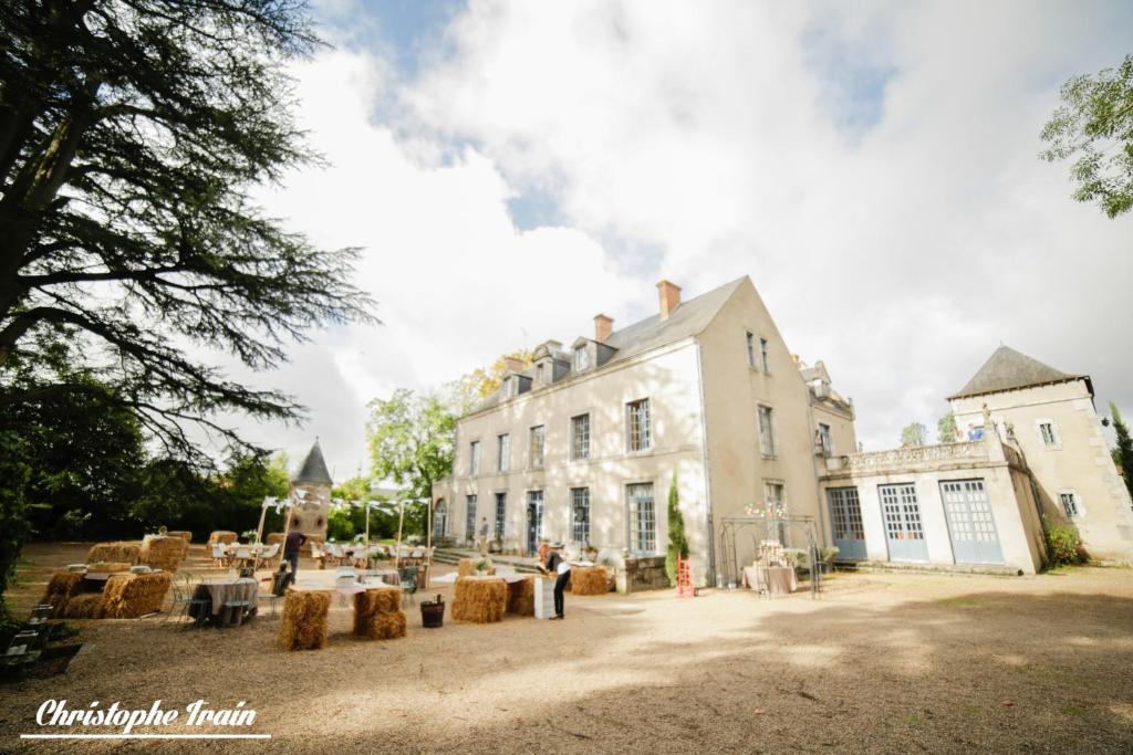 Loire Escapes - Maison D'Hibou 86120 Berrie