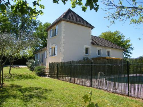 LOU MALINBOUZAT VILLA CLIMATISEE AVEC PISCINE PRIVEE à L'OREE DU PERIGORD