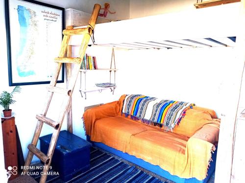Lovely 1-Bed Cabin at Yellow house