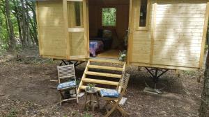 Maison de vacances Lovely 2-Bed shepherds hut in a Forest  89520 Sougères-en-Puisaye Bourgogne
