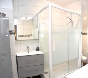 Lovely 2 Bedroom House Close to Paris, Airports and Disneyland