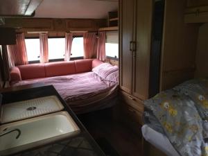 Lovely 4 berth Caravan in DOMFRONT EN POIRAIE