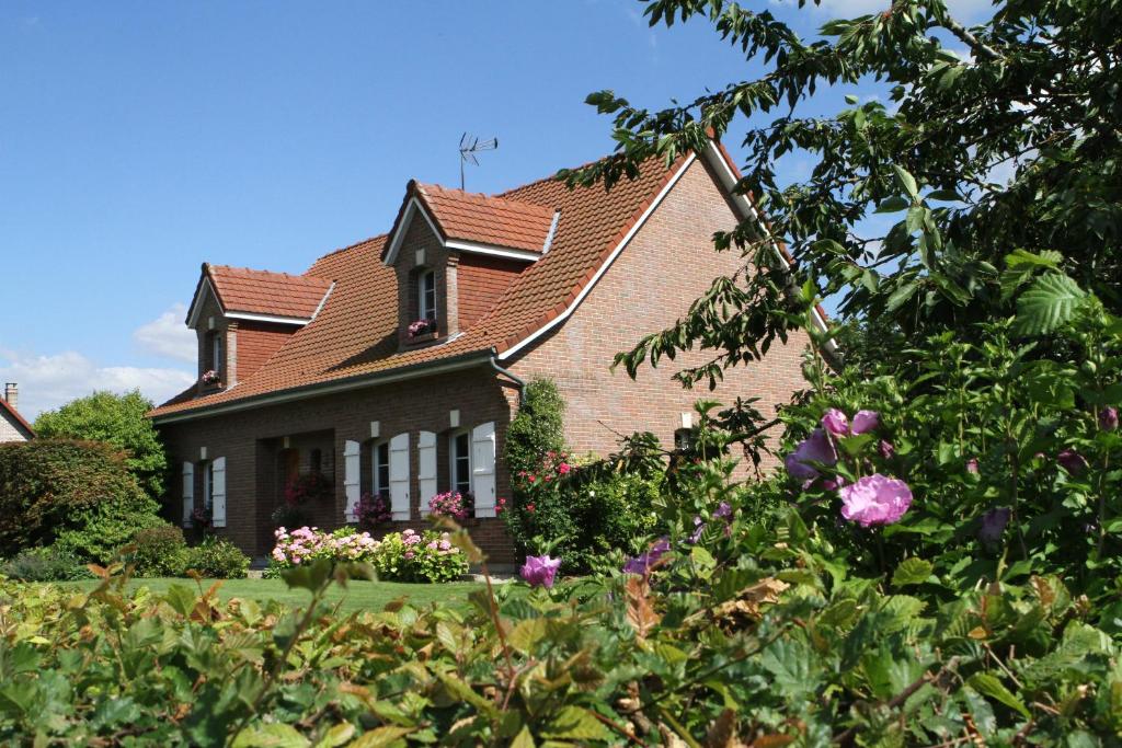 Lovely Farmhouse with Private Swimming Pool in Terrou 46120 Terrou
