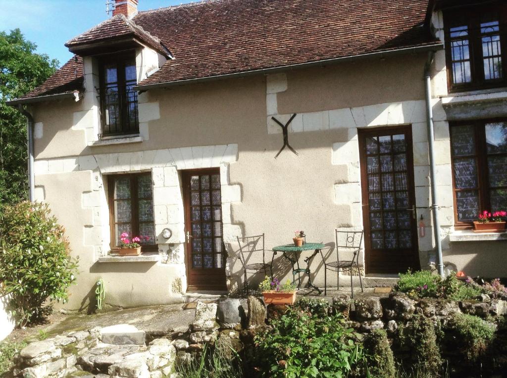 Lovely Holiday Home in Osmanville with Terrace