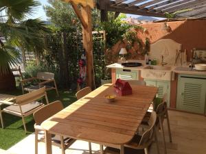 Lovely holiday home in Port Grimaud with terrace