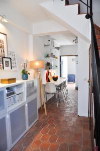 Maison de vacances LovelyStay - Casa Salto - Charming Townhouse with Large Terrace 30 Rua do Salto 8800-321 Tavira Algarve