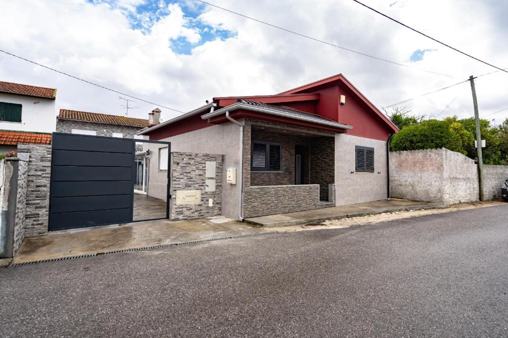 Lu&Xana House Rua do Casal Sobreiro 187, 3070-360 Mira