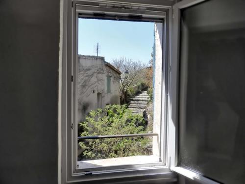 Luberon maison au cœur d'un village provençal