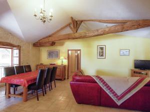 Luxurious Mansion in Saint Preuil with Sauna