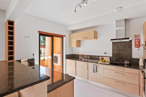 Luxury Holiday 2-bedroom Apartment Praia da Luz