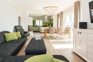 Luxus-See-Domizil mit Sauna, Kamin und Boot-130 qm für 6 Personen