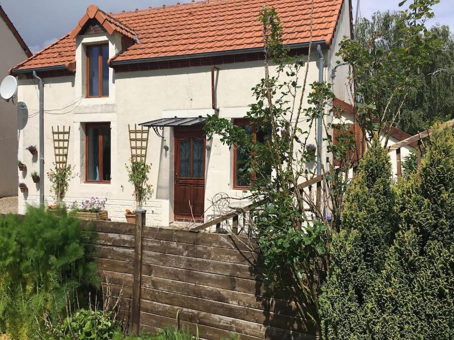 Maison de vacances LVC - The perfect home from home in the heart of France. Les Vieux  Chenes, LVC 18370 Saint-Saturnin
