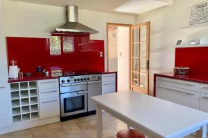 Magnificent 17th property calm relaxation and leisure at 1h30 from Paris