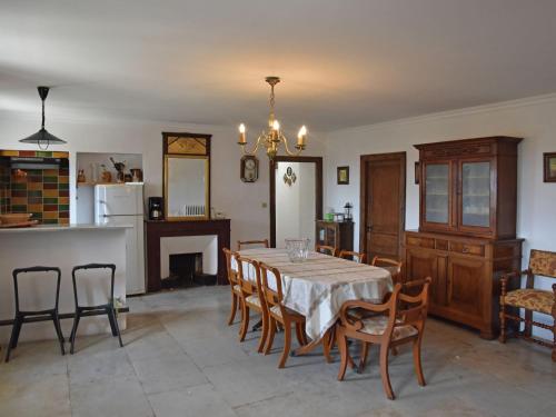 Magnificent Castle in Viols Le Fort with Swimming Pool