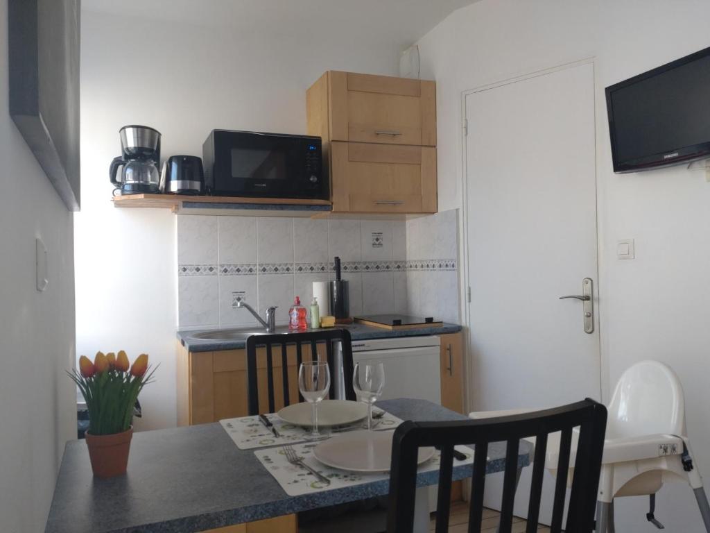 Magnifique Gîte - 4 chambres - avec piscine et petit plan d'eau 37370 Saint-Paterne-Racan