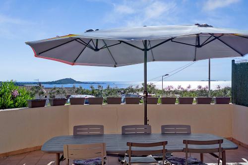 Magnifique maison avec une superbe terrasse vue mer - Albitreccia - Welkeys