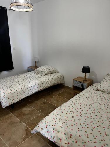 Magnifique maisonnette Dépendance avec Piscine