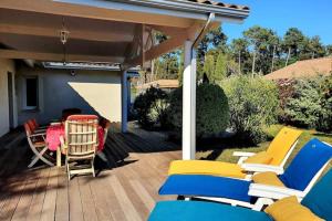 MAGNIFIQUE villa avec JARDIN proche de la PLAGE