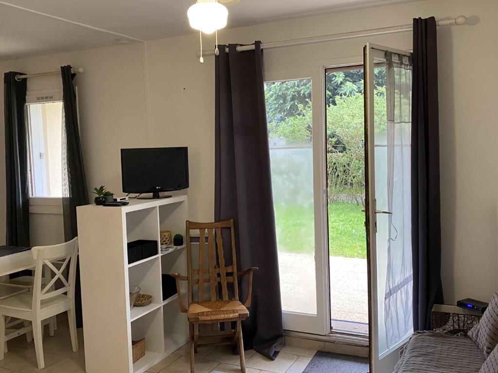 maison 10 personnes à la campagne dans une ferme fruitière uniquement à la semaine