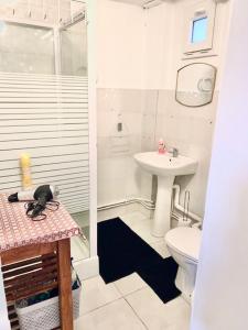 MAISON 2 CHAMBRES - LILLE - 4 PERS - 300m METRO