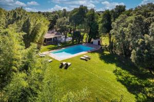 Maison 22 personnes de 600 m² avec piscine & parc