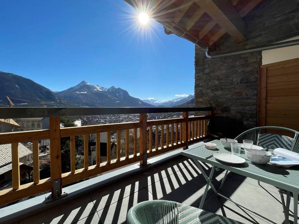 Maison 4 pièces, vue panoramique, piscine, climatisation, près de Palombaggia