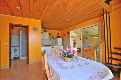 maison 5 personnes au calme avec jardin et piscine