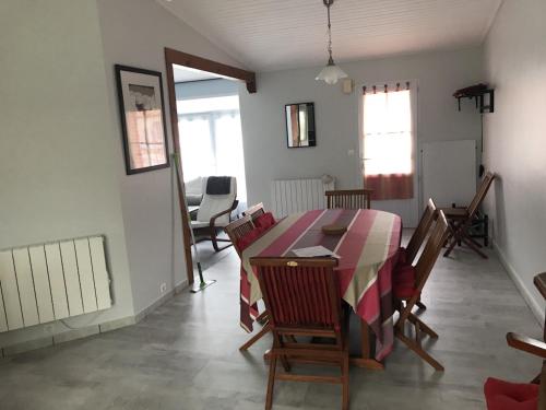 Maison 5 personnes coquette et jolie dans un environnement paisible