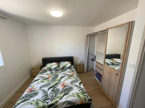 Maison 80m2 entièrement rénovée à 1,5km de la plage des Conches