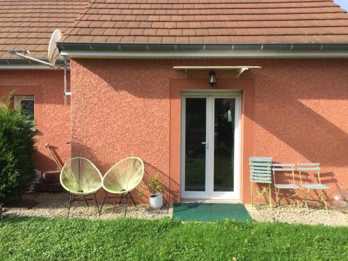Maison à la Campagne à 2km du Circuit de Bresse
