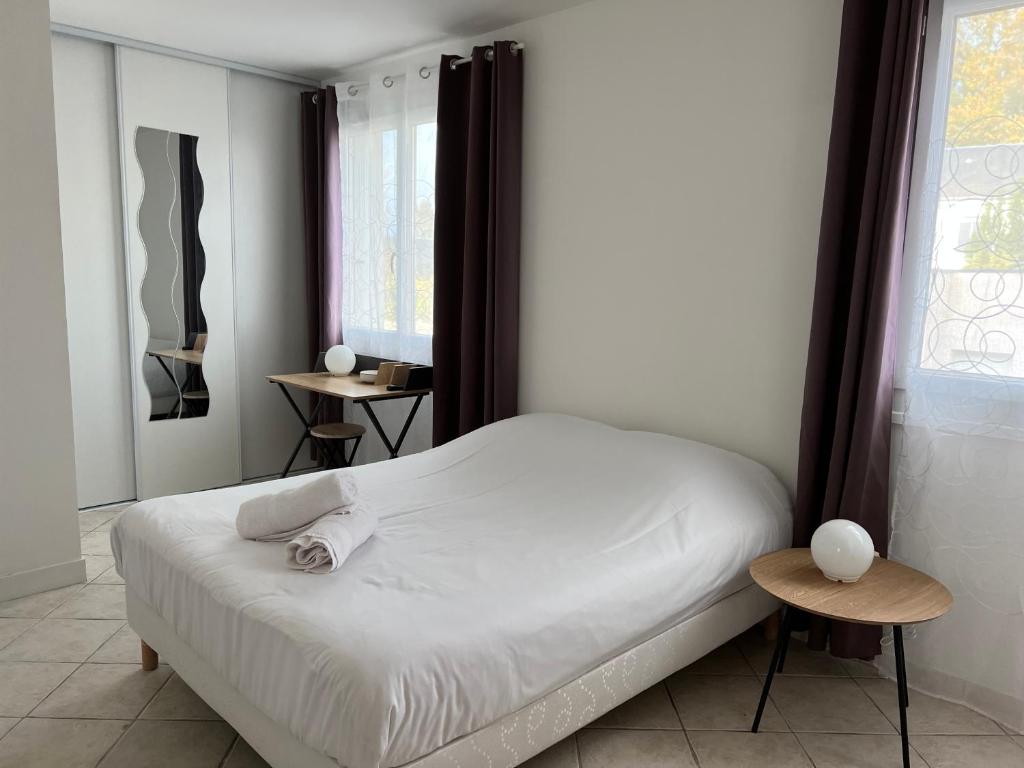 Maison à louer 24 heures le Mans 72110 Torcé-en-Vallée
