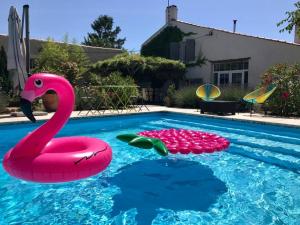 Maison adorable, avec piscine, 15 mn La Rochelle
