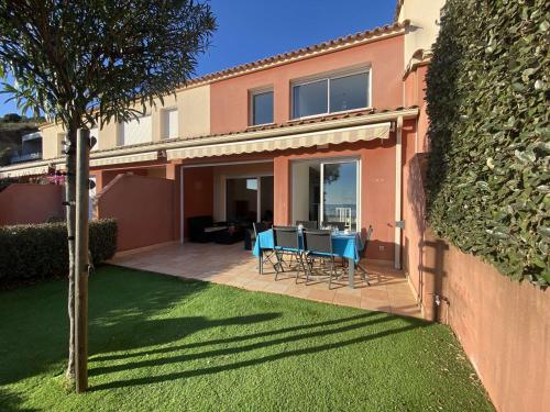 Maison Ajaccio, 4 pièces, 6 personnes - FR-1-61-490