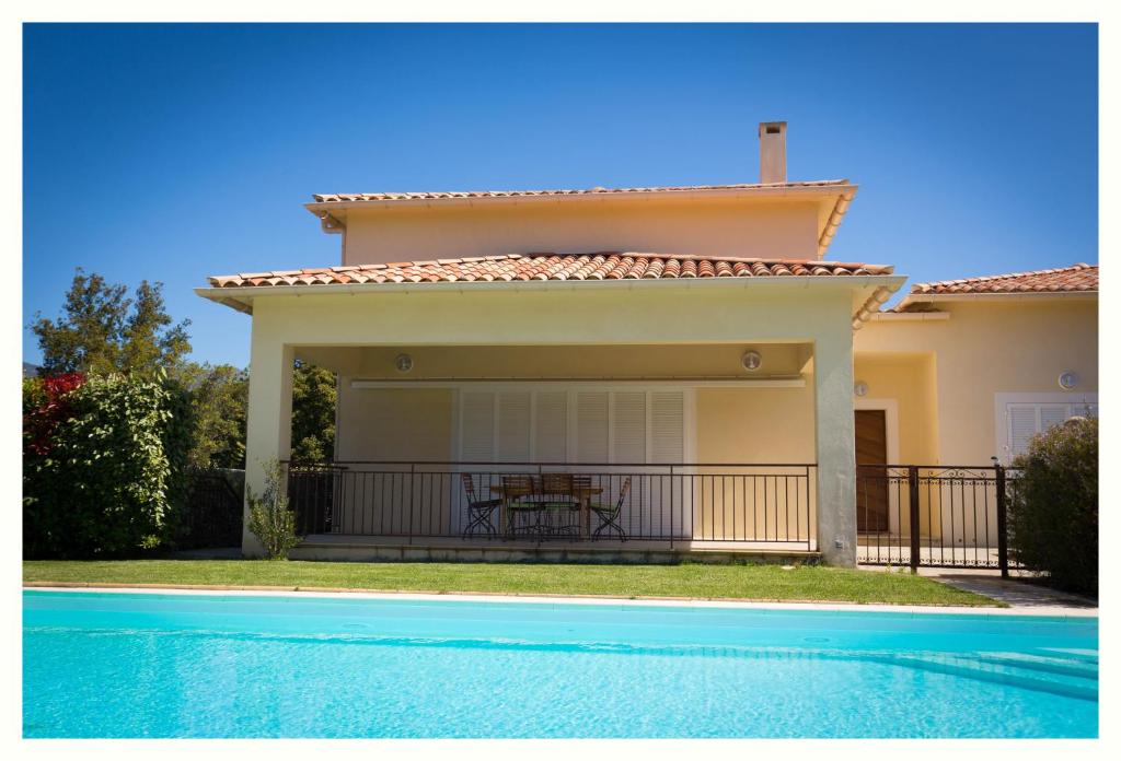 Maison de vacances Maison Alex Tolla 4 étoiles 1 T40 20117 Cauro