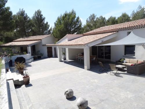 Maison Alleins, 8 pièces, 12 personnes - FR-1-708-14