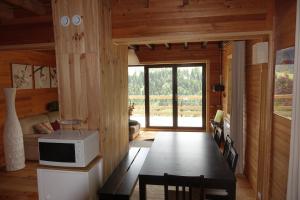 Maison ambiance chalet au pied du Charma