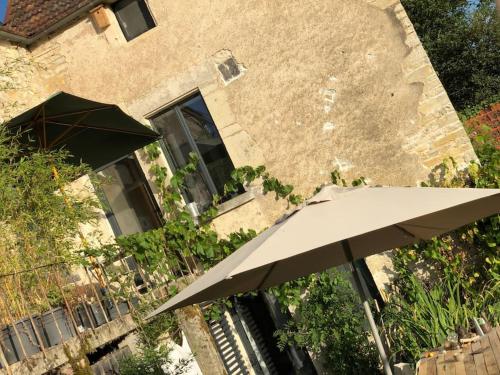 Maison au bord de l’eau d’un céramiste