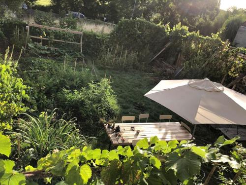 Maison au bord de l’eau d’un céramiste