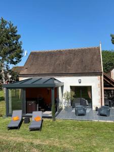 Maison de vacances Maison au cœur des étangs de Sologne avec SPA , Domaine de Sainte-Marie lieu dit sainte marie 2350 chemin de saint cyr 45160 Ardon 45160 Ardon Région Centre