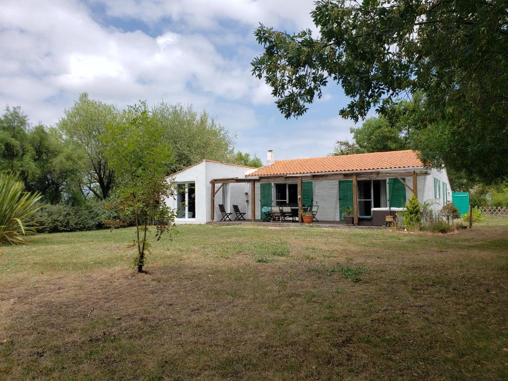 Maison au calme à 10 min de Noirmoutier Le Caillou Blanc, 85230 Saint-Urbain