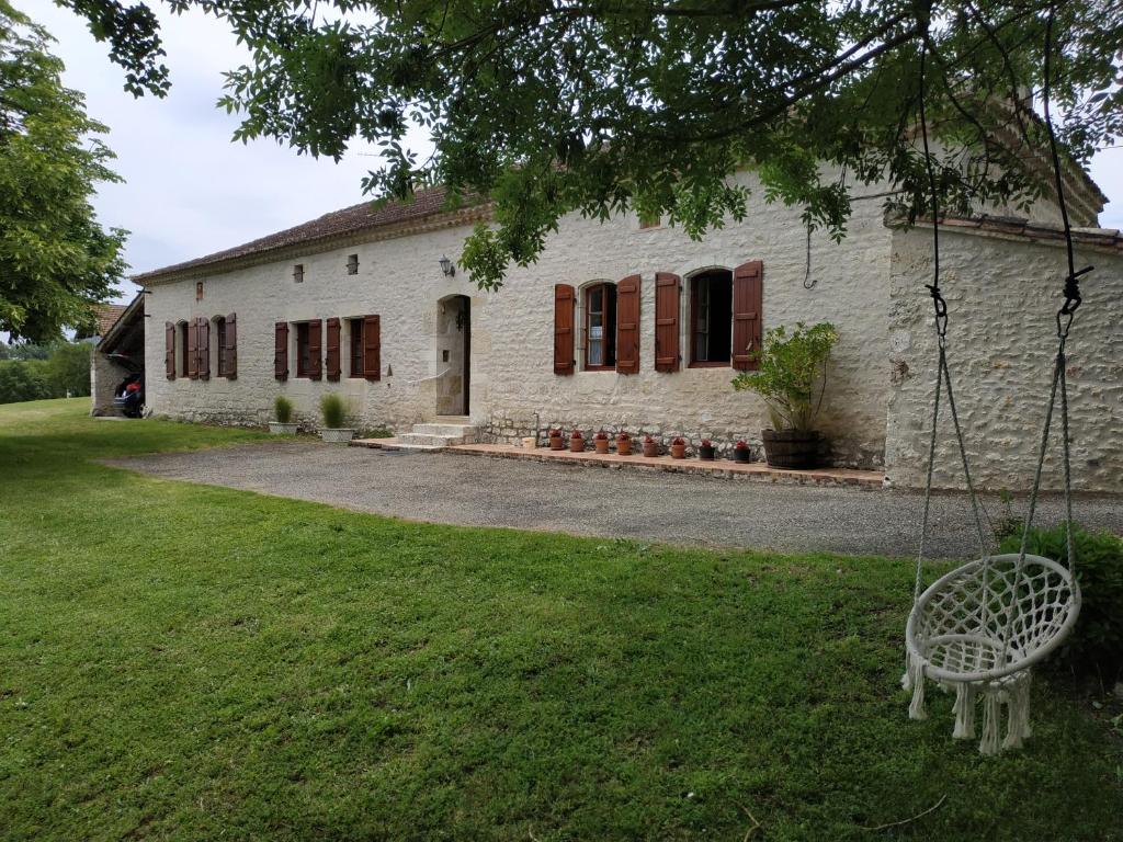 Maison de vacances Maison au calme à la campagne dans le Quercy avec piscine et spa gonflable pech sec haut 82110 Bouloc