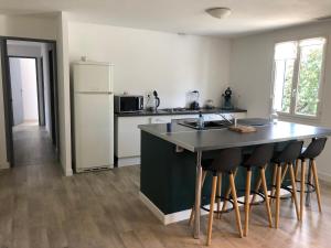 Maison au calme avec parking en petite Camargue