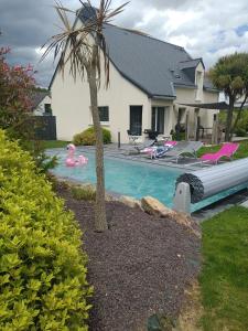 Maison au calme avec piscine , proche mer et ville
